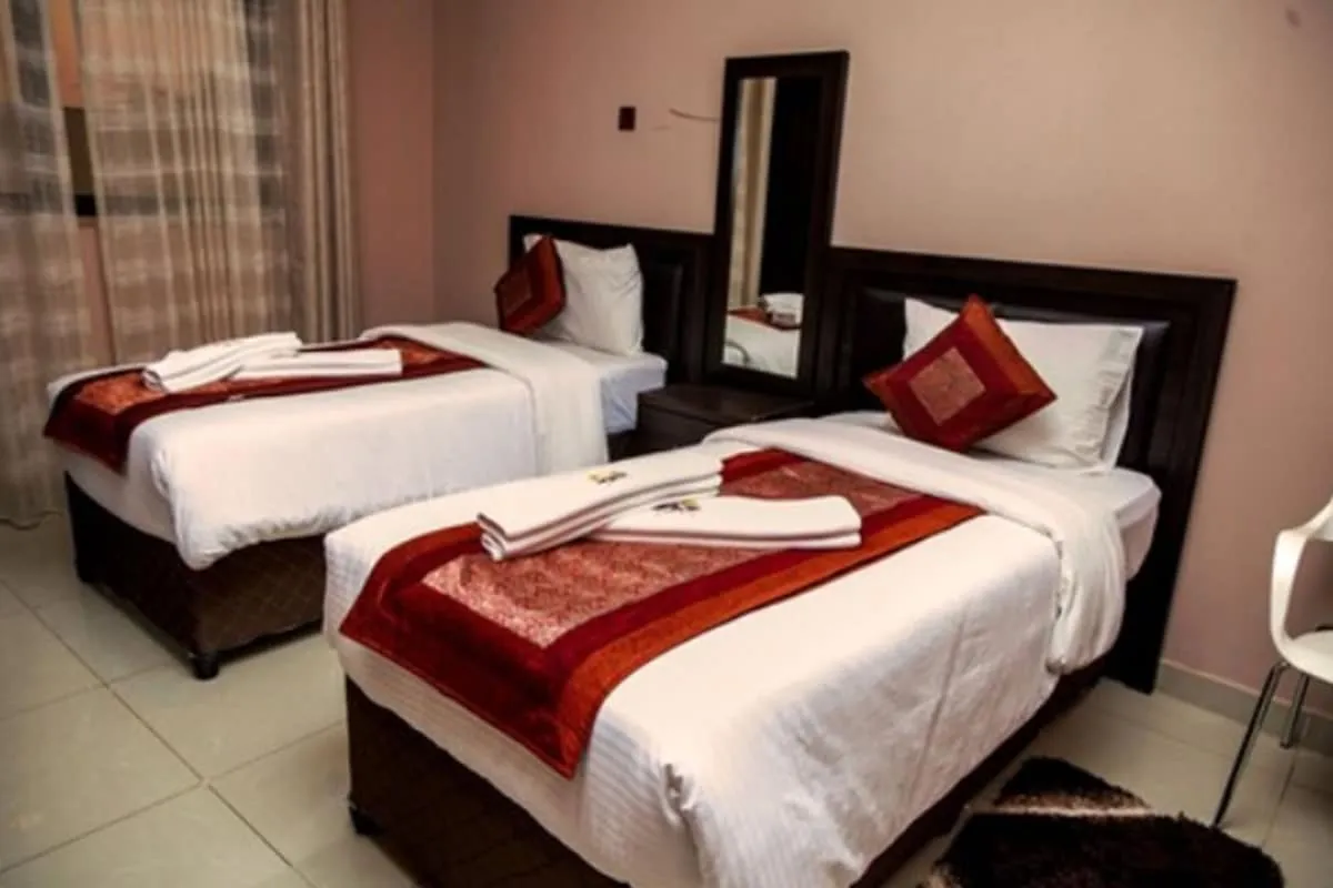 Twin Bed Room